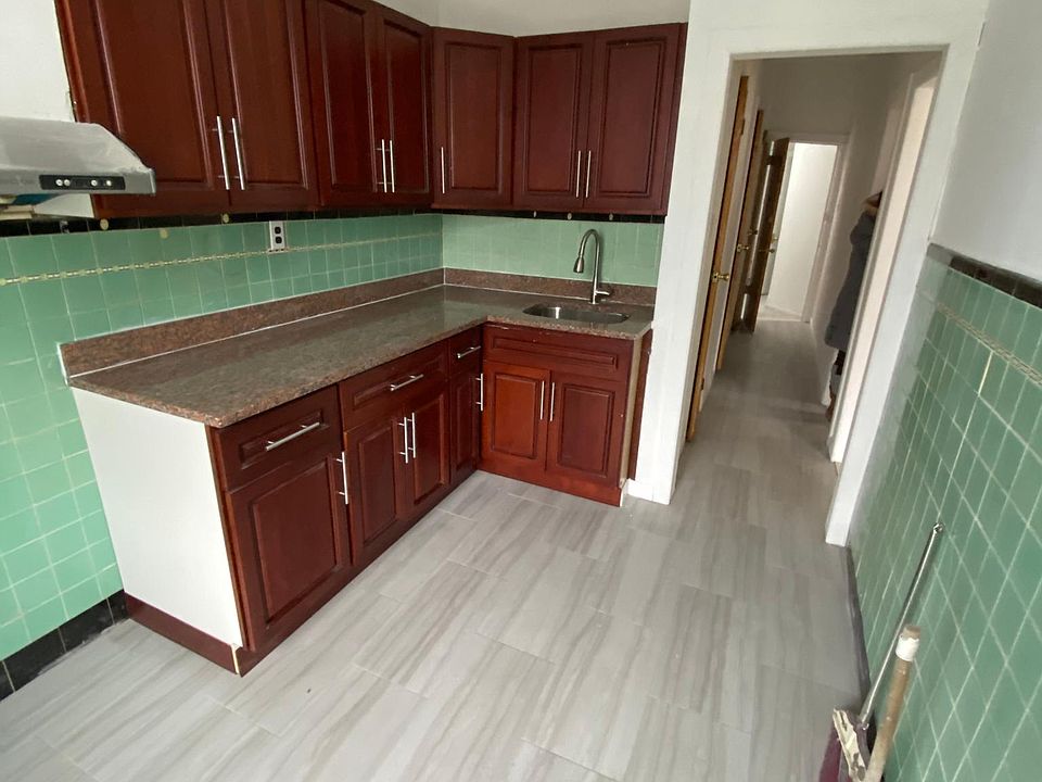 1st image of 823 72nd St #2