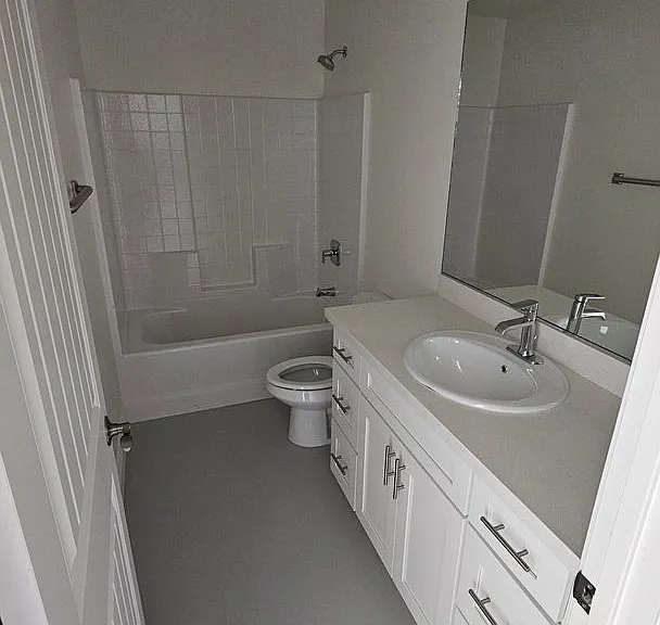 1205 W Mariposa Ave — Photo 11