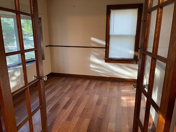 Bedroom / Office