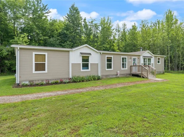 6296 New Washington Bethlehem Road, New Washington, IN 47162
