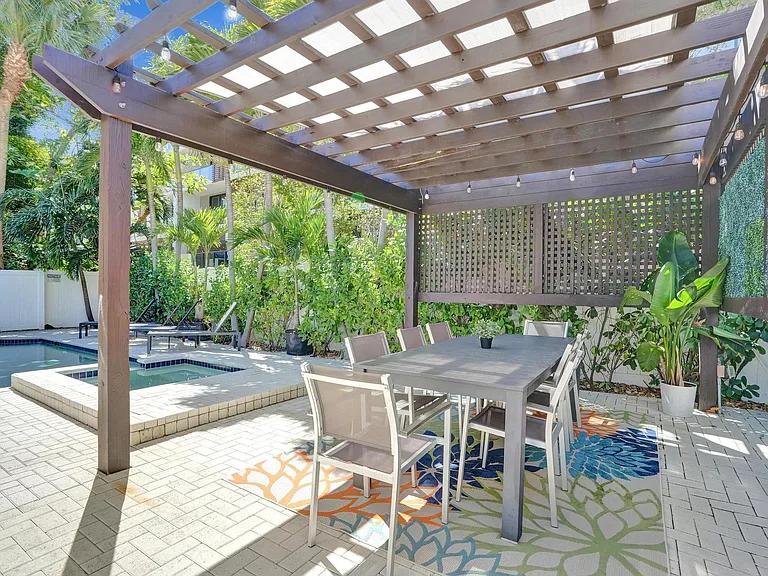 3043 Center Ave — Photo 43
