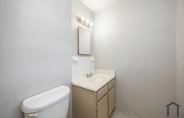6134 Balbo St — Photo 12