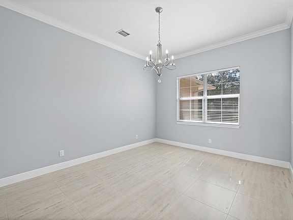 4th image of 1411 SW Hackensack Avenue