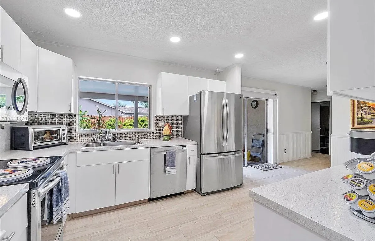 1 bed, 1309 sqft, $1,400 — Photo 2