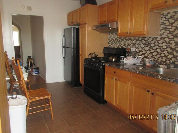 3rd image of 6123 N Claremont Ave APT 2