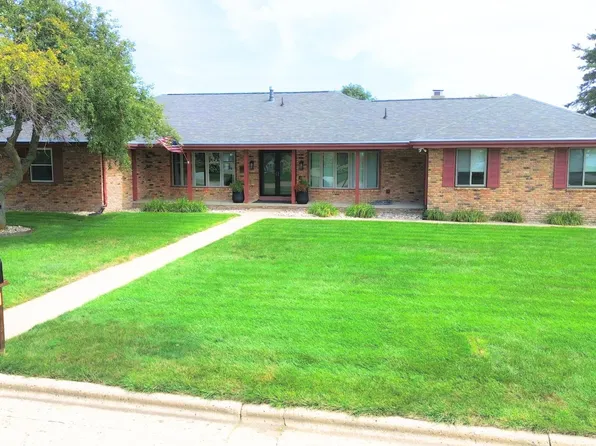 924 1st Ave SW, Spencer, IA 51301
