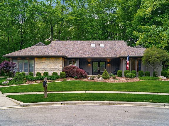 5th image of 7155 Wellington Ct