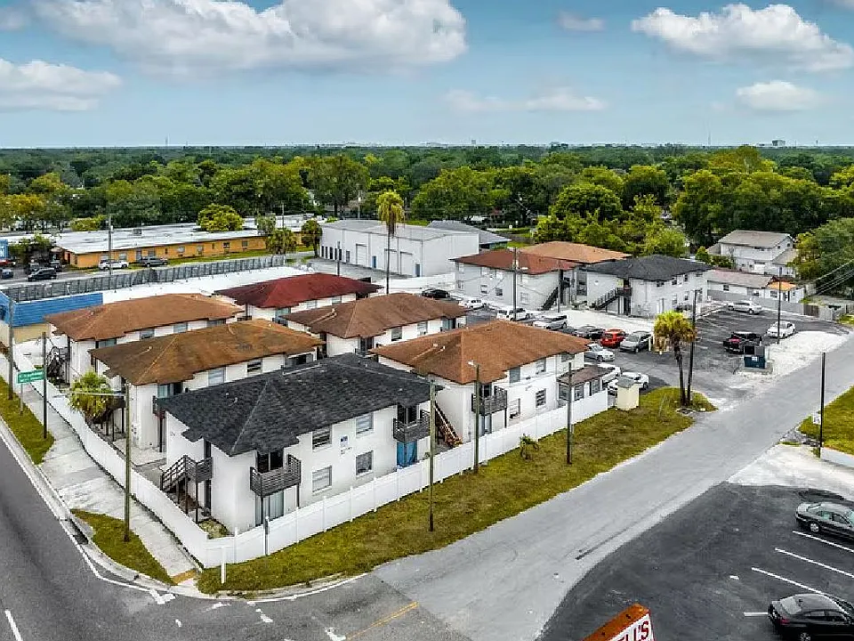 Annie Apartments