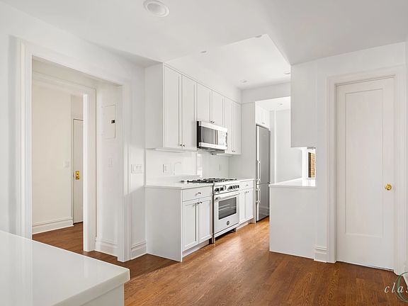 3rd image of 25 5th Ave APT 14E