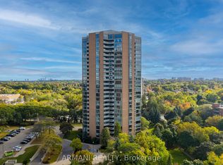 2000 Islington Ave #1611, Toronto, ON M9P3S7