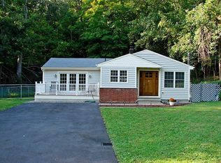 364 Cedar Hill Rd, Fishkill, NY 12524