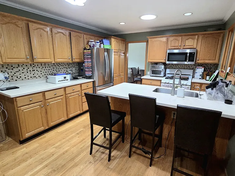 276 Continental Ln — Photo 8