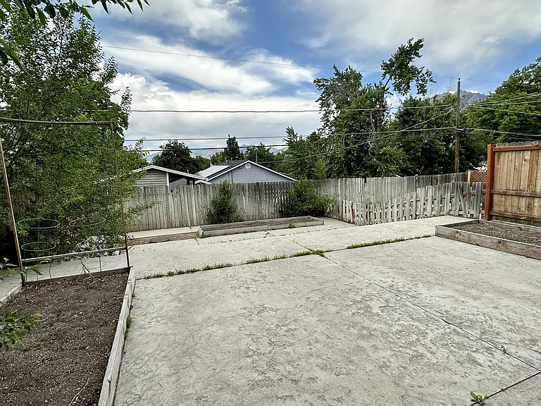 1715 E Fort Union Blvd — Photo 12