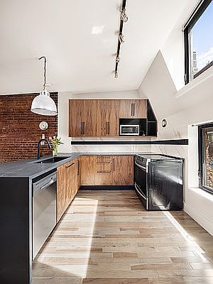 3rd image of 249 1/2 E 13th St