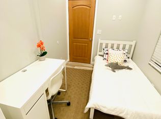 1032 W 39th Pl #1, Los Angeles, CA 90037