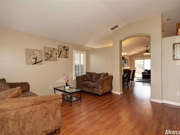 3rd image of 8755 Aviary Woods Way