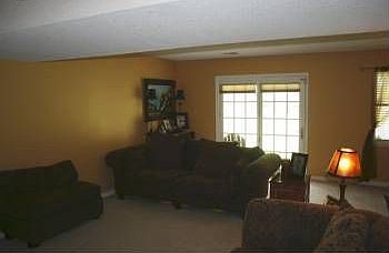 3rd image of 2460 Hampstead Dr