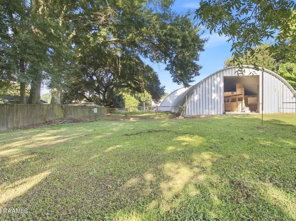 310 S Larriviere Rd, Youngsville, LA 70592