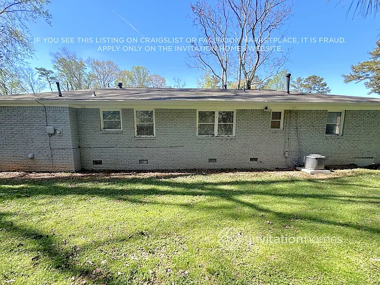 2365 Shamrock Dr — Photo 23