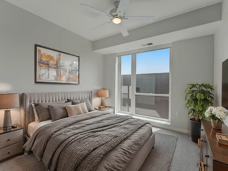 The Eloise Apartments — Photo 13