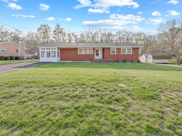 711 Mount Torrey Rd, Lyndhurst, VA 22952