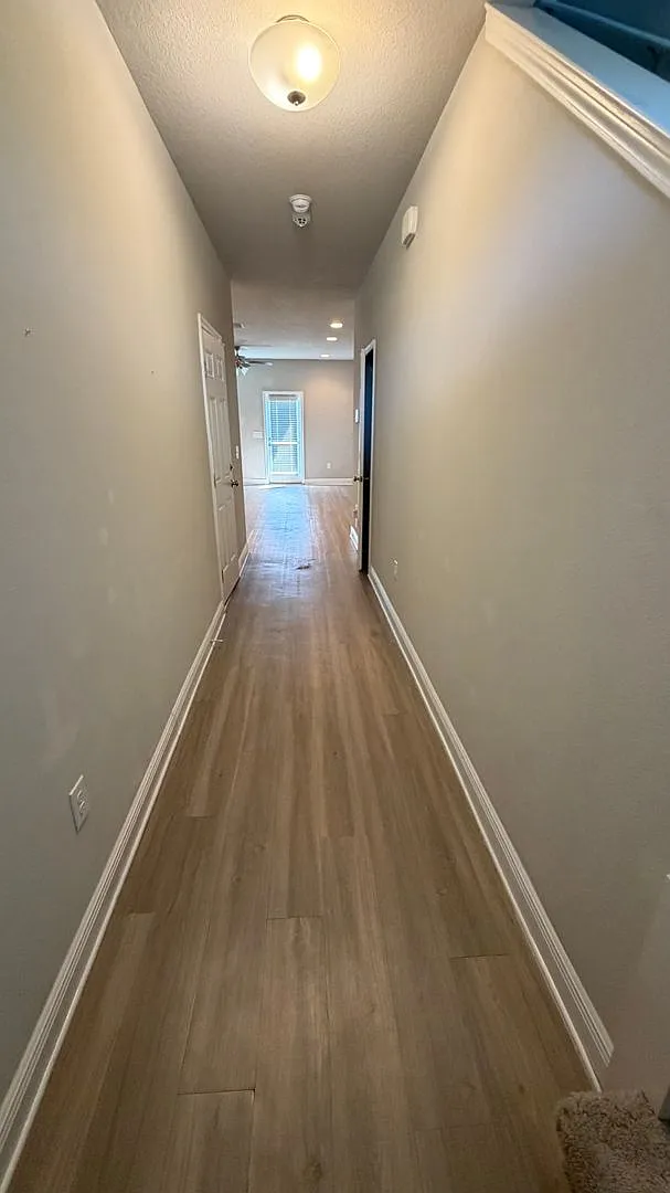 3 bed, 2.5 bath, 1519 sqft, $1,695 — Photo 3