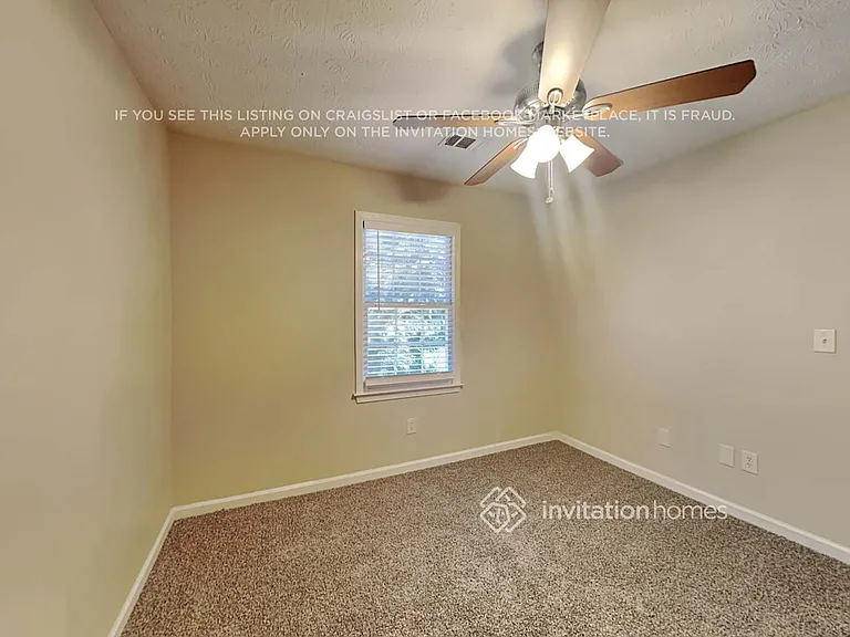 1902 Pond Ridge Ct — Photo 14