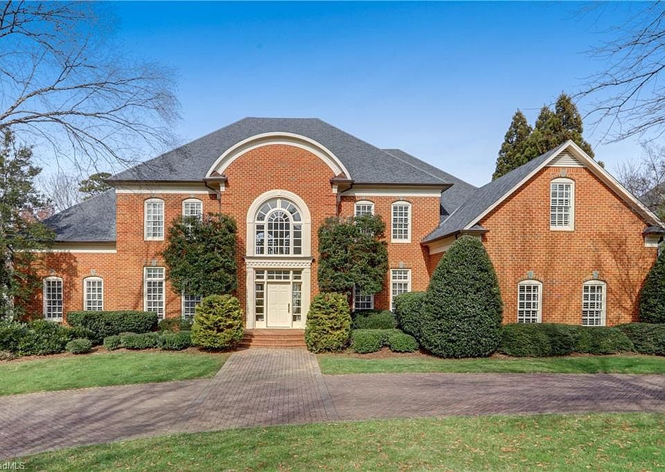 8 Clubview Ct, Greensboro, NC 27410 | Zillow