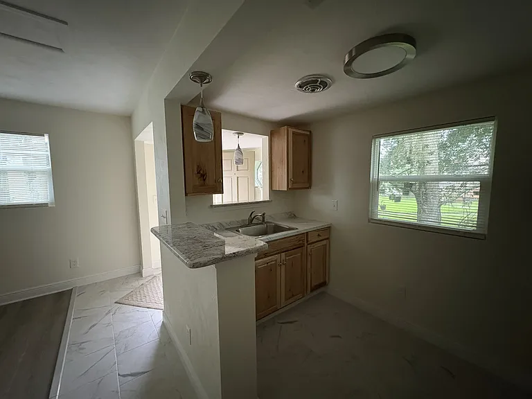 526 S Palmetto Ave — Photo 5