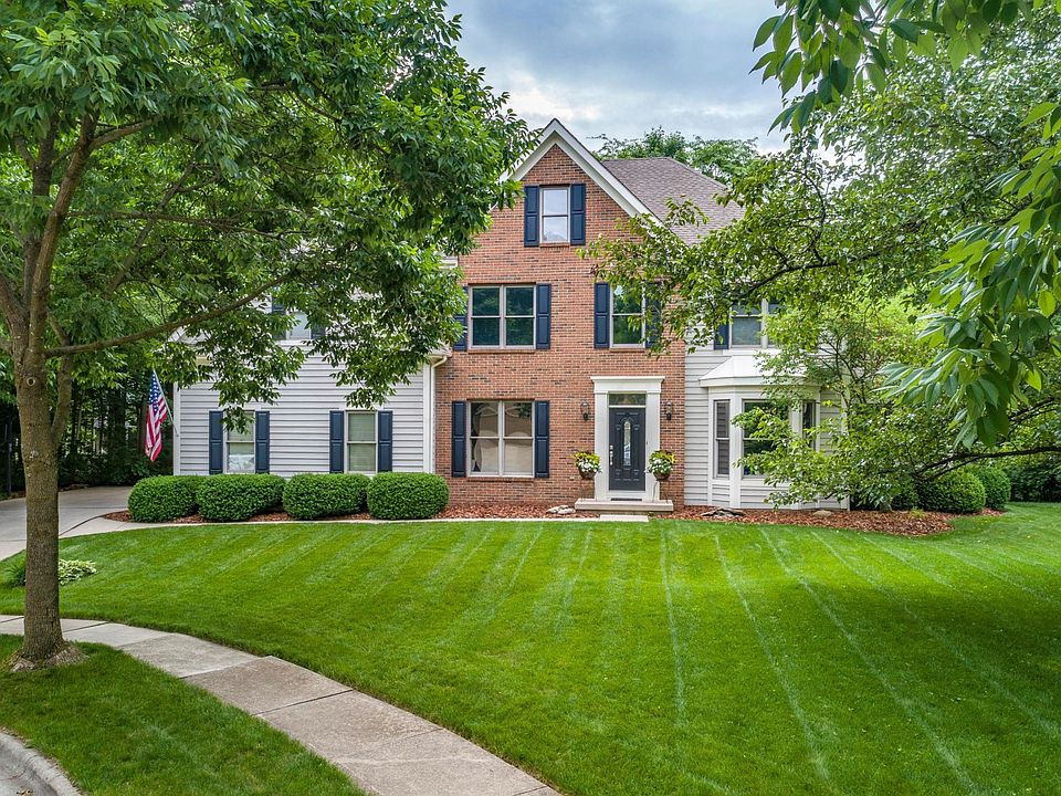1st image of 7040 Willow Run Dr