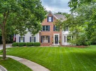 7040 Willow Run Dr, Dublin, OH 43017