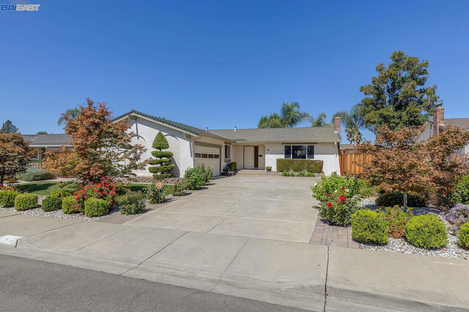 76 Cameo Dr photo 1