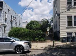 30 Highland Ter, Irvington, NJ 07111