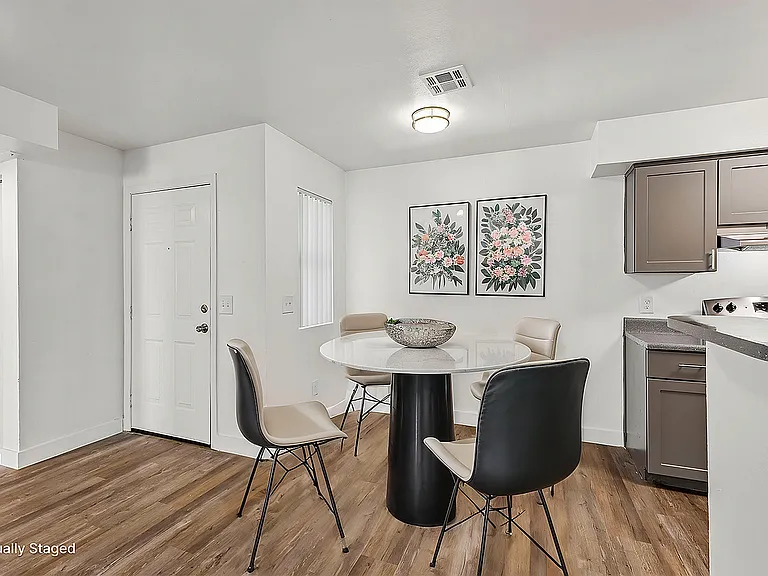 Wood Ridge Villas — Photo 18