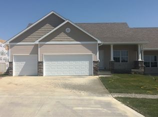 417 W Wright Rd, Norwalk, IA 50211