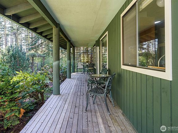 3rd image of 108 Towhee Lane