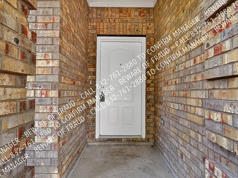 2816 Blue Heron Dr — Photo 4