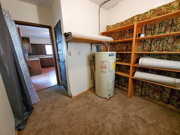 4th image of 808 W Gardner St