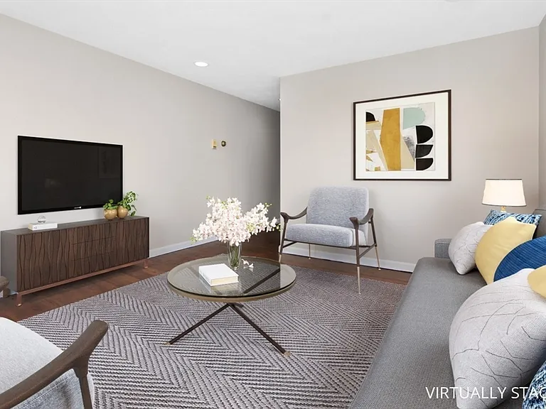 36 Upham St #2 — Photo 2