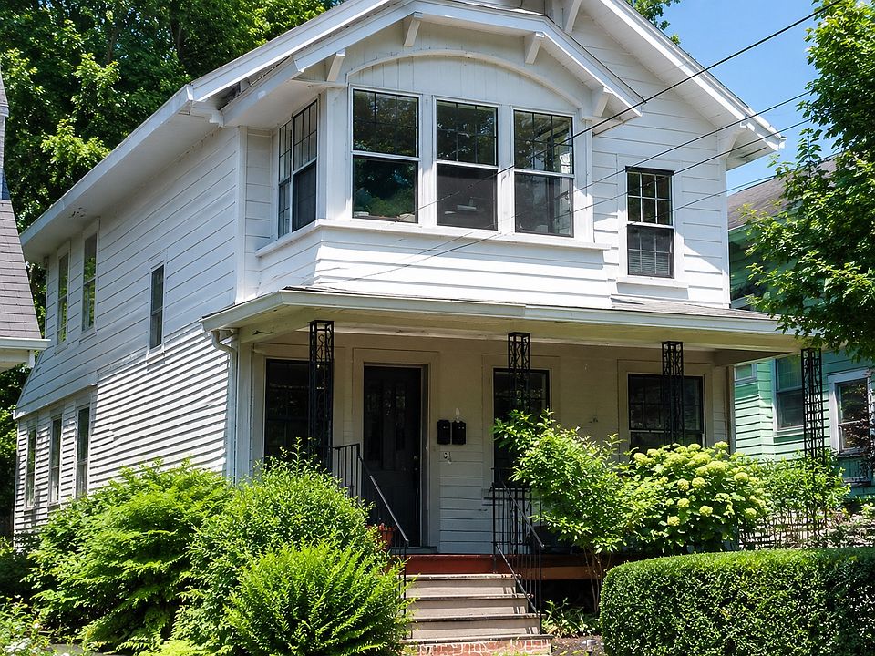 1st image of 258 S Allen St #2