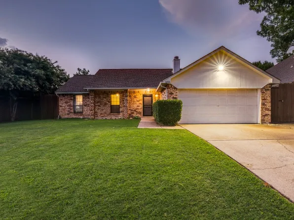 8206 Spinnaker Cv, Rowlett, TX 75089