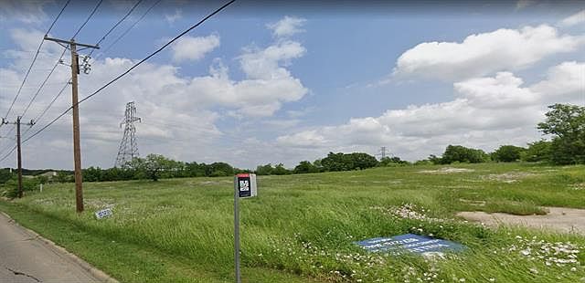 1st image of 7001 Forest Hill Dr