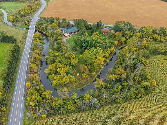3rd image of 1580 Groves Rd