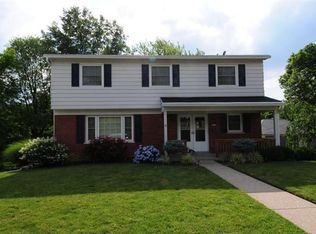 3052 Village Dr, Edgewood, KY 41017