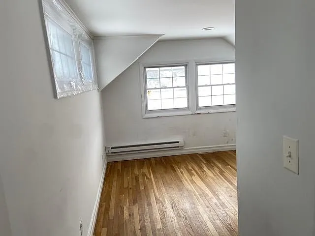 3 bed, 2136 sqft, $1,600 — Photo 4