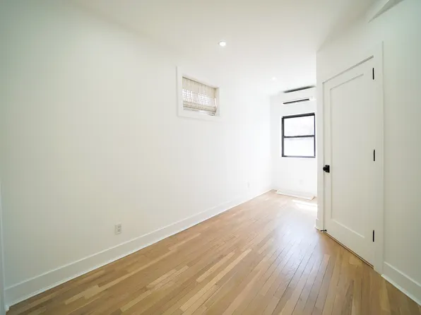 188 West 9th Street image 11 of 18