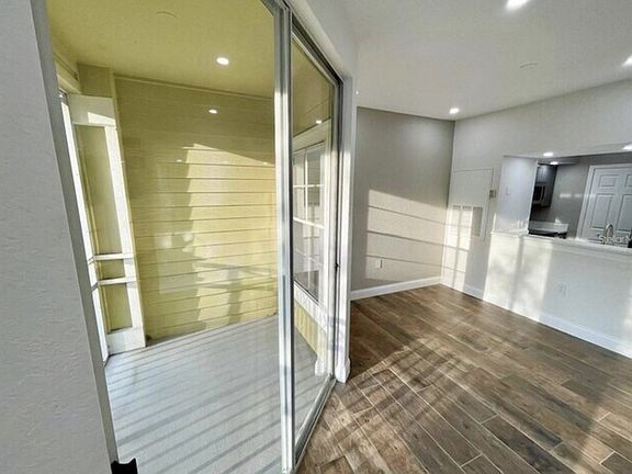 5th image of 5017 City St APT 1923