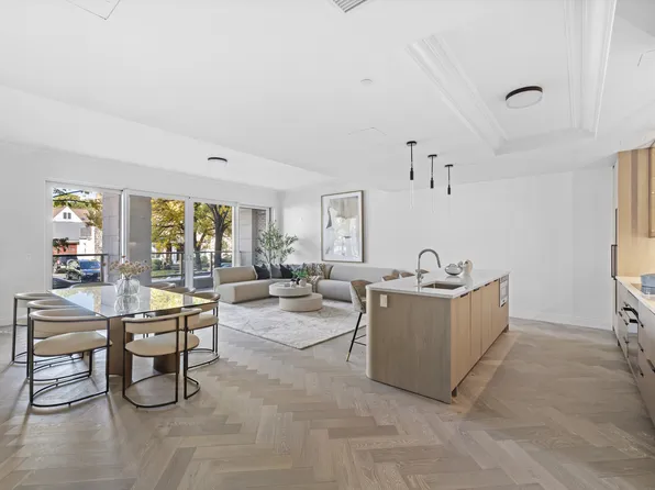 78-29 Austin Street image 4 of 30