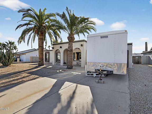 2nd image of 3939 W CHOLLA Street