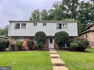 6411 E Halbert Rd, Bethesda, MD 20817
